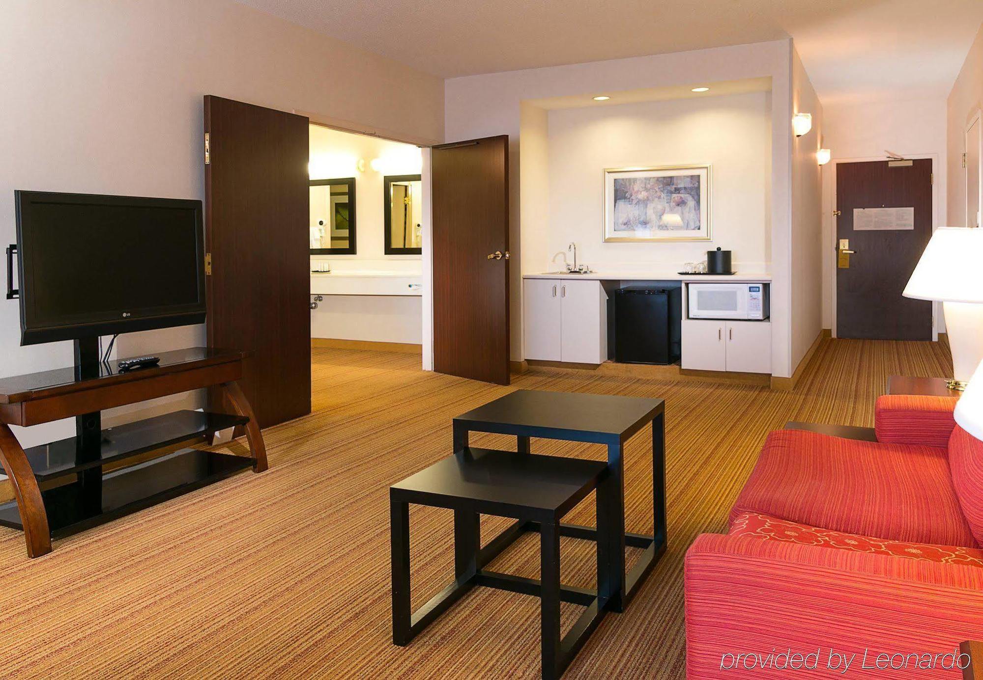 Courtyard Kansas City East/Blue Springs Εξωτερικό φωτογραφία